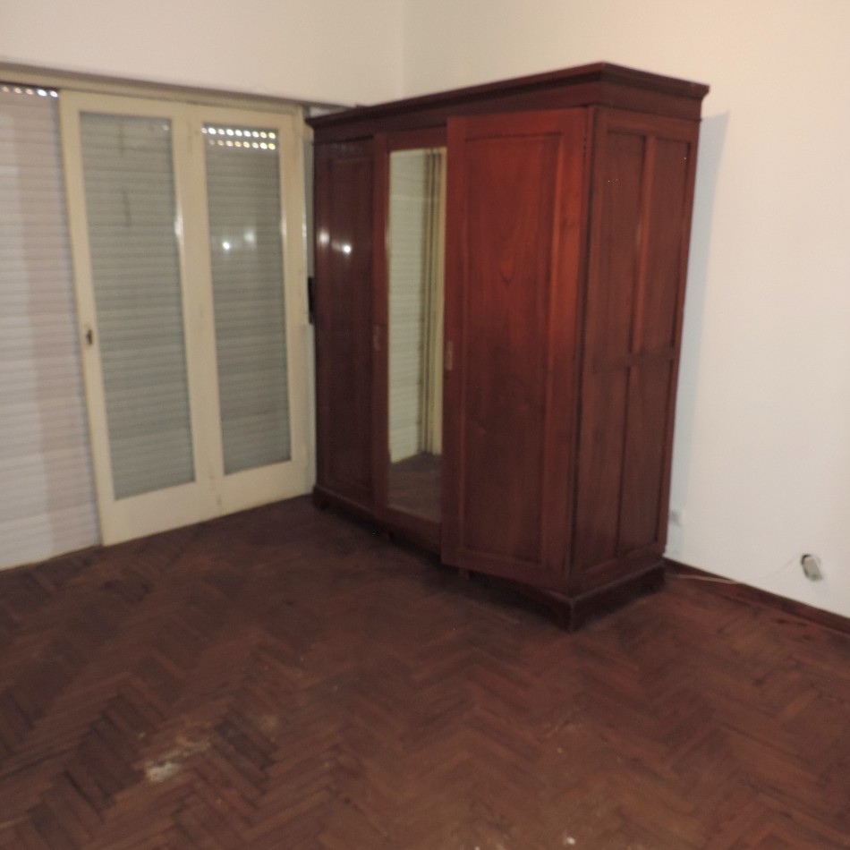 CASA EN MICROCENTRO