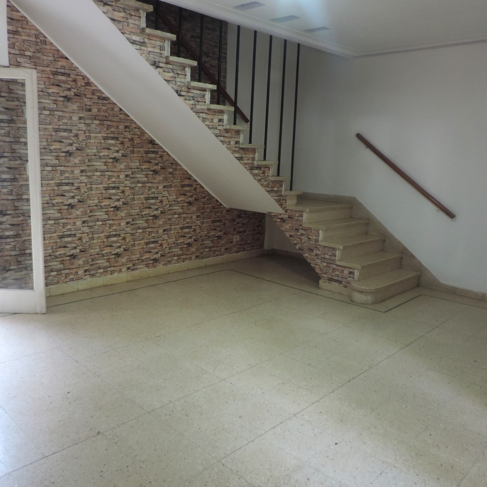 CASA EN MICROCENTRO