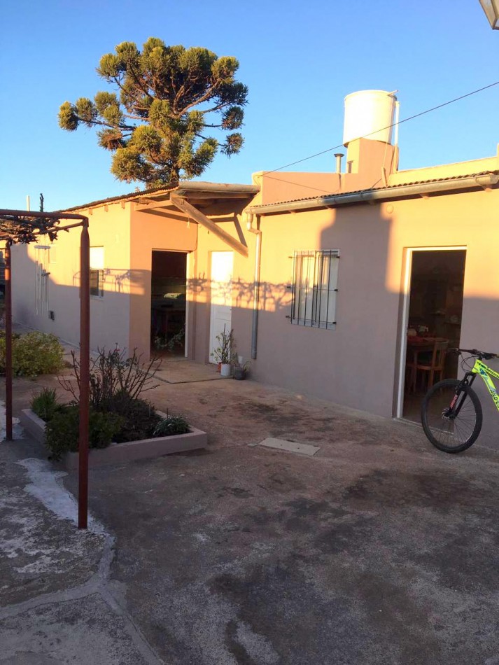 CASA EN BARRIO VILLA MAILIN
