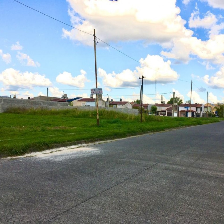 LOTES EN BARRIO LUJAN