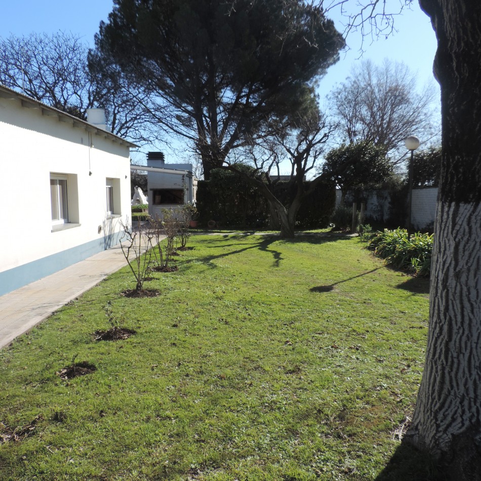 AMPLIA PROPIEDAD SOBRE COLECTORA LOMA NEGRA