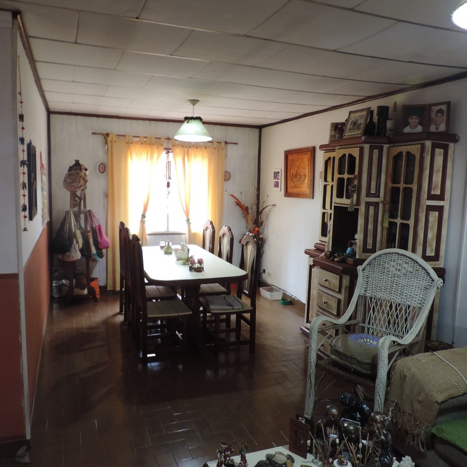 CASA EN BARRIO CECO I