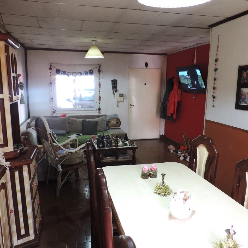 CASA EN BARRIO CECO I