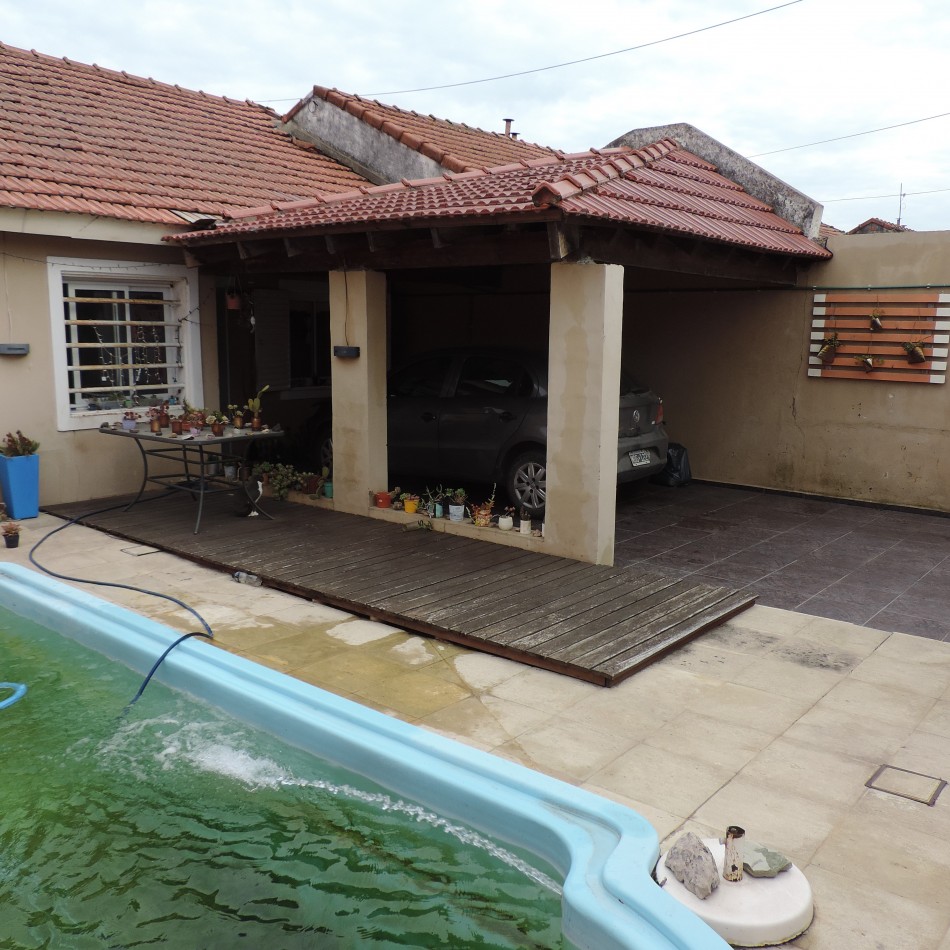 CASA EN BARRIO CECO I