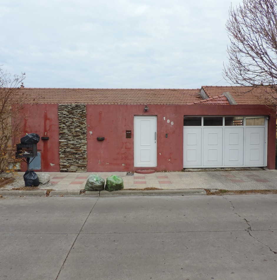 CASA EN BARRIO CECO I