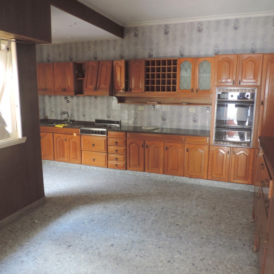CHALET EN MICROCENTRO