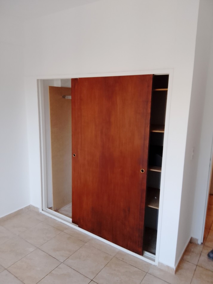 DEPTO 1 DORMITORIO CON COCHERA