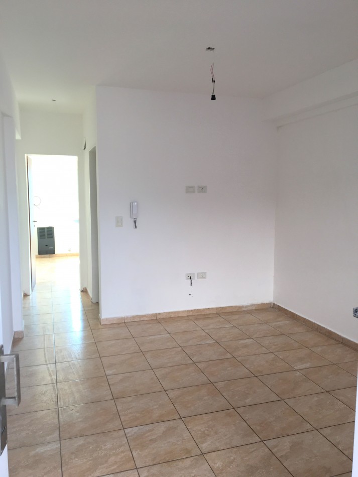 DEPTO 1 DORMITORIO CON COCHERA