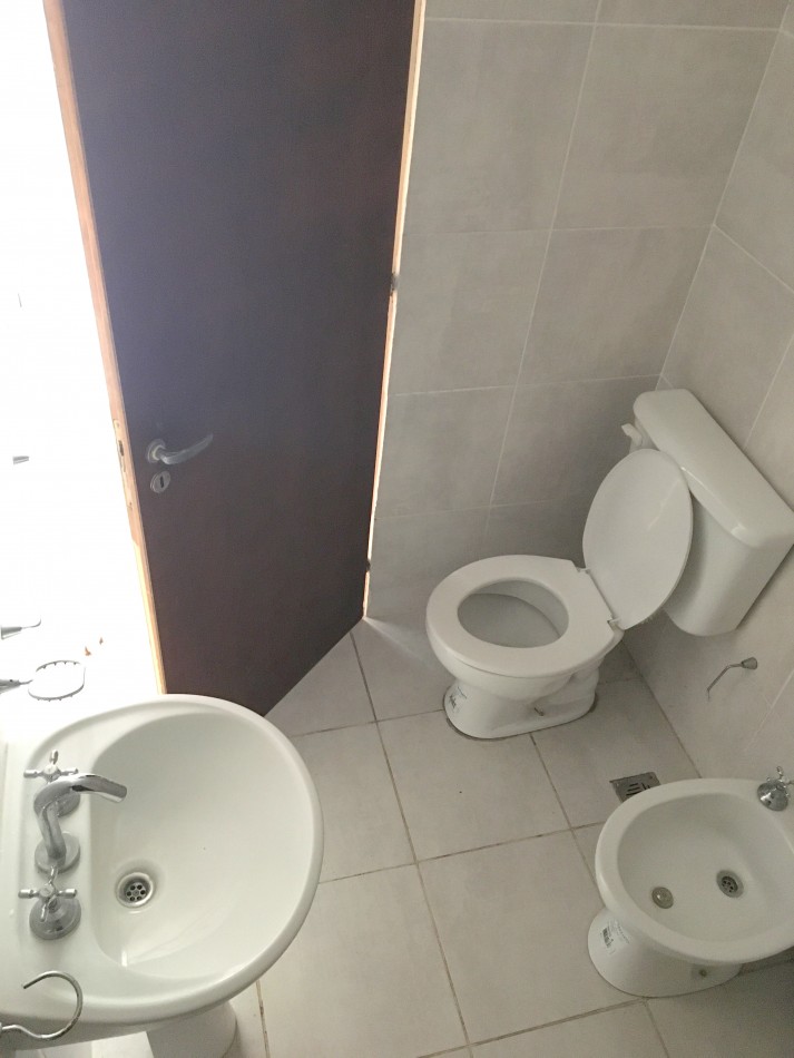 DEPTO 1 DORMITORIO CON COCHERA
