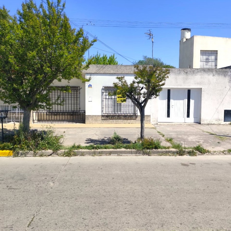 CASA SOBRE AVENIDA SARMIENTO