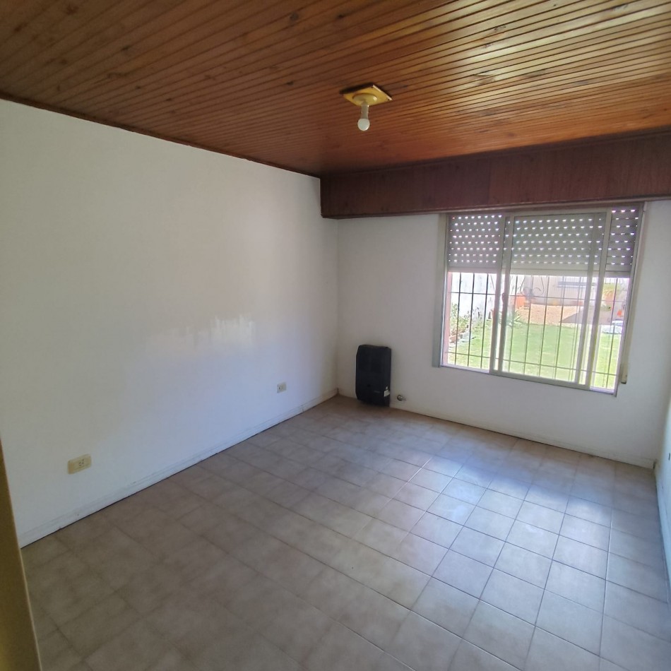 DEPTO INTERNO EN PLANTA BAJA