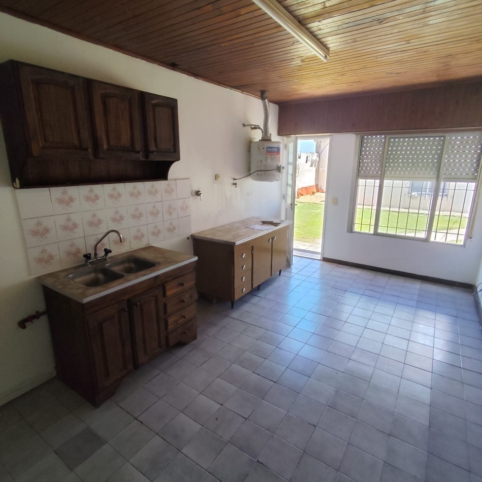 DEPTO INTERNO EN PLANTA BAJA