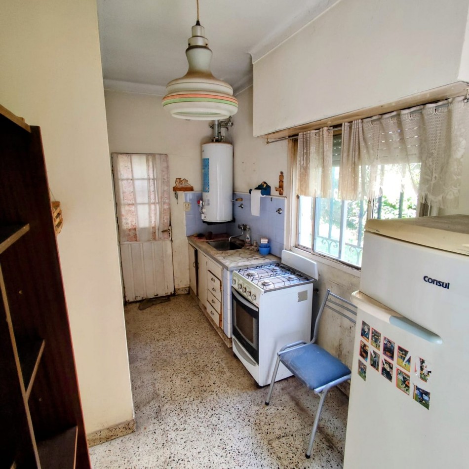 CASA SOBRE AVENIDA SARMIENTO