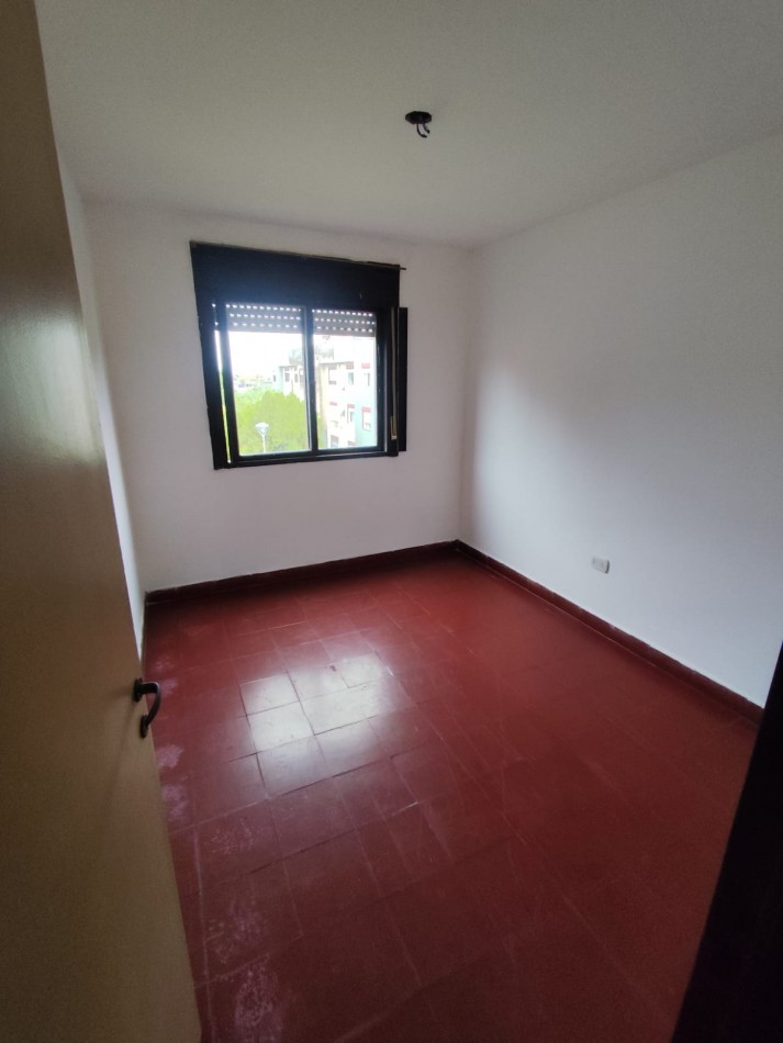 DEPTO EN BARRIO AMPARO CASTRO