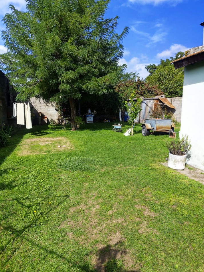 CASA EN B.LOS ROBLES