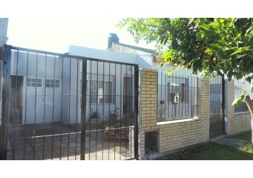 CASA EN BARRIO MARTIN FIERRO