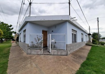CASA SOBRE AVENIDA