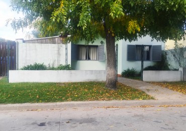 CASA EN B.LOS ROBLES